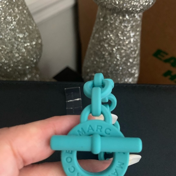 Turquoise Chain Bracelet with Charm - Picture 5 of 8